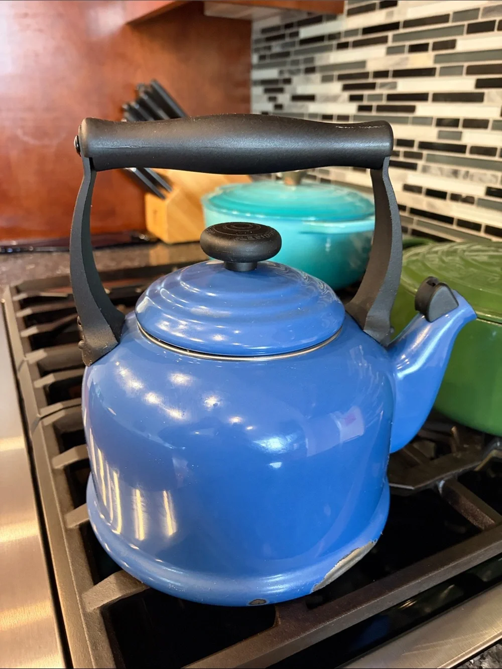 Le Creuset good very